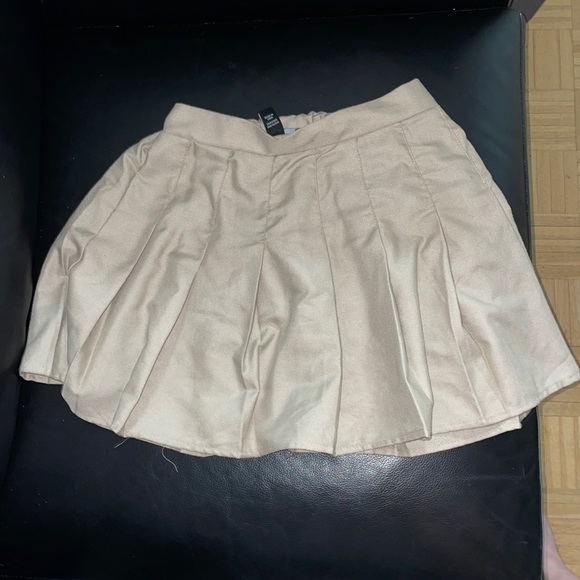 Skirt - Picture 1 of 1